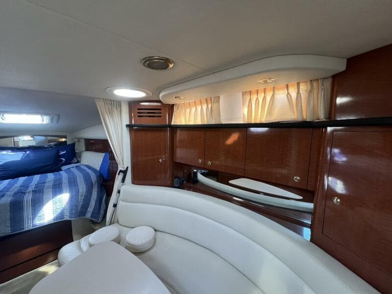 2003 Sea Ray 320 Sundancer