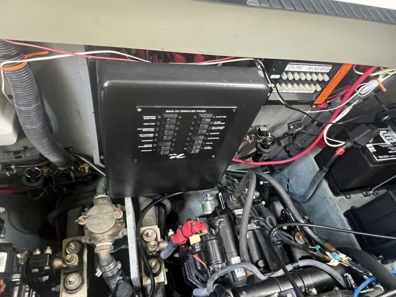 2003 Sea Ray 320 Sundancer