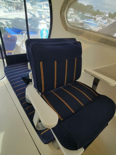 2004 Mainship Pilot