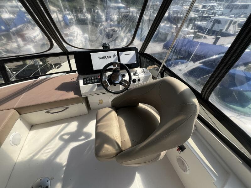 2016 Carver C34 Helm