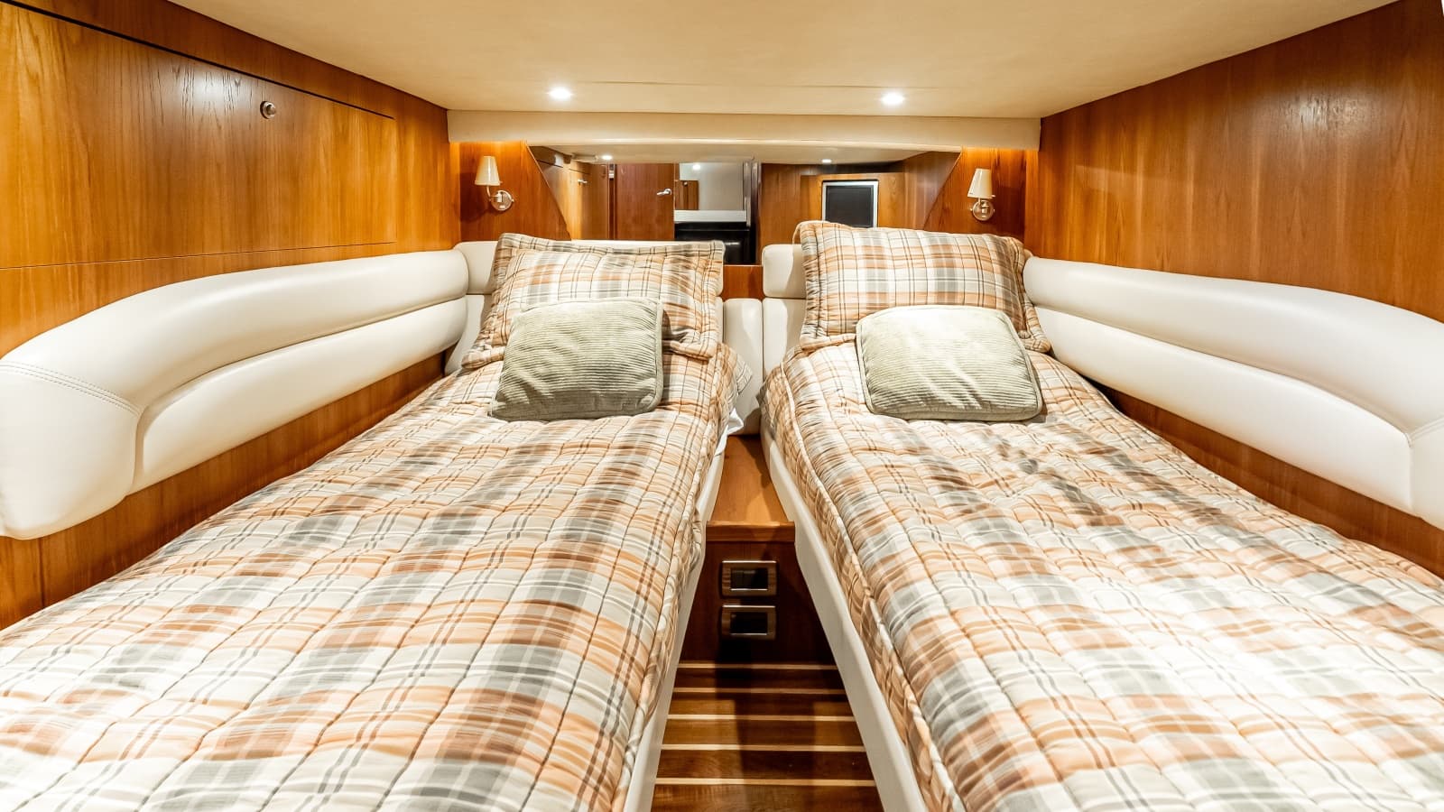 2007 Tiara Yachts 4300 Sovran