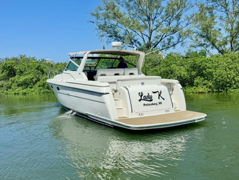 1998 Tiara Yachts 3500 Express