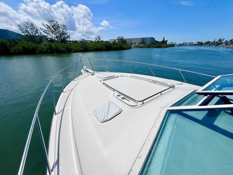 1998 Tiara Yachts 3500 Express