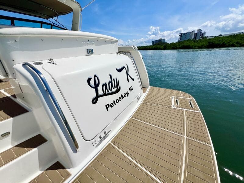 1998 Tiara Yachts 3500 Express