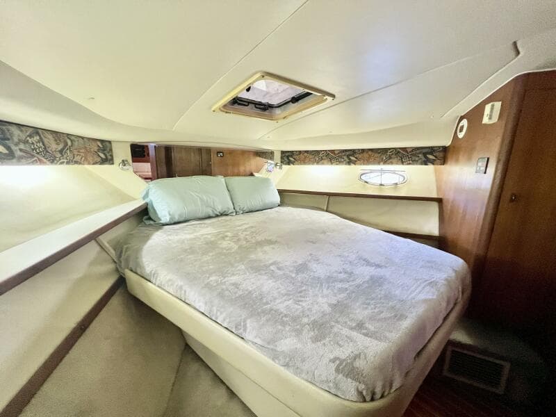1998 Tiara Yachts 3500 Express