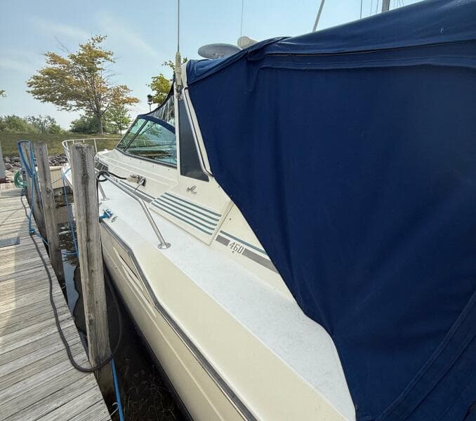 1989 Sea Ray 460 Express Cruiser