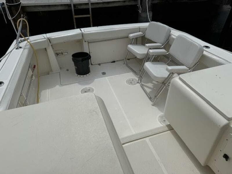 2002 Pursuit 3000 Express