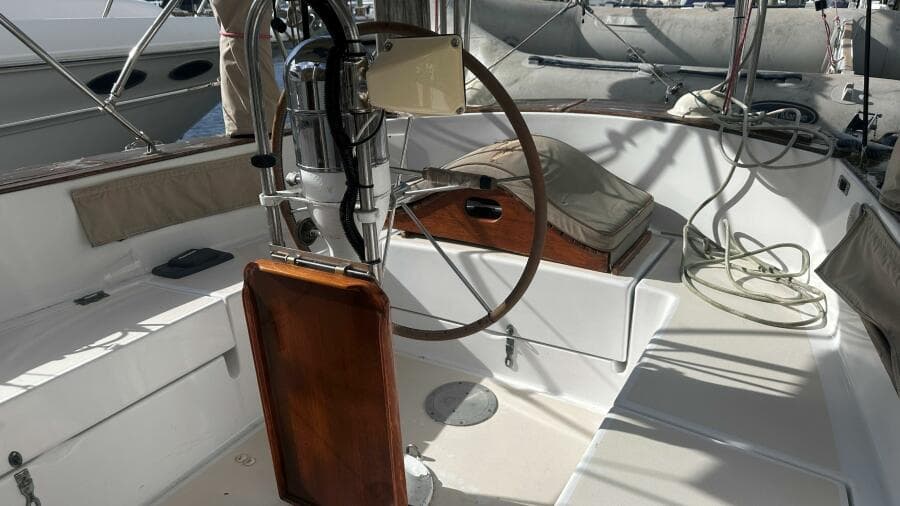 1977 Pearson 365 Ketch