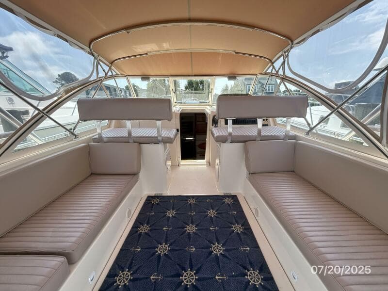 34' Mainship upper deck forward