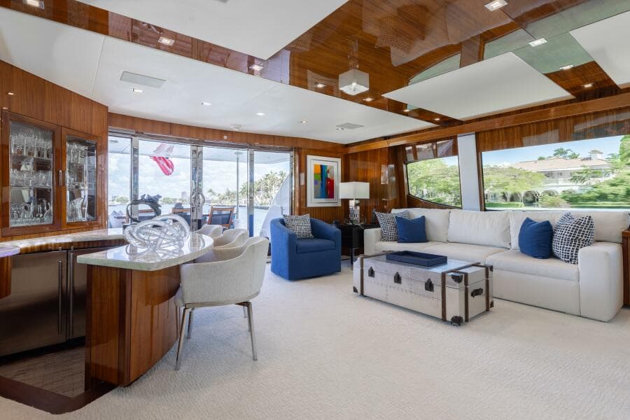 2014 Hatteras 80