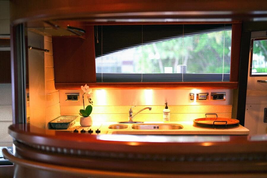 2007 Princess 23M