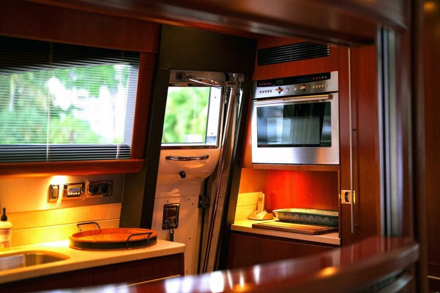 2007 Princess 23M