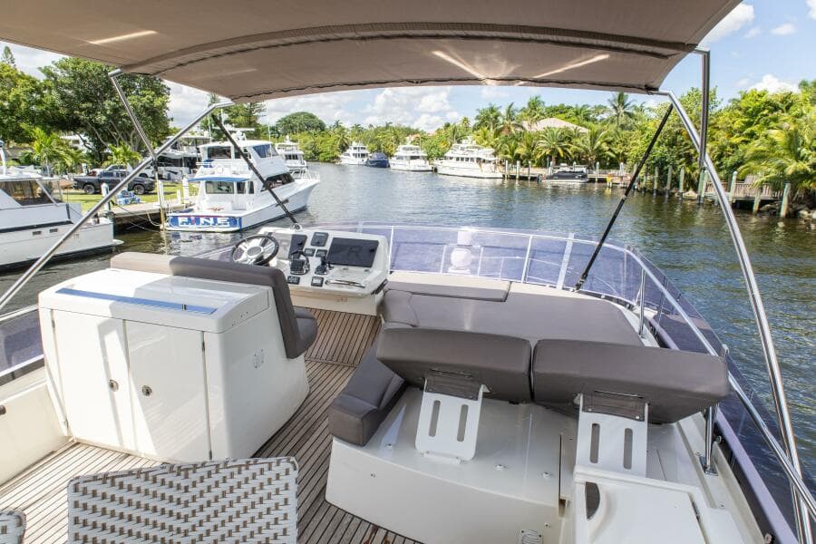 2018 Prestige 500 Flybridge