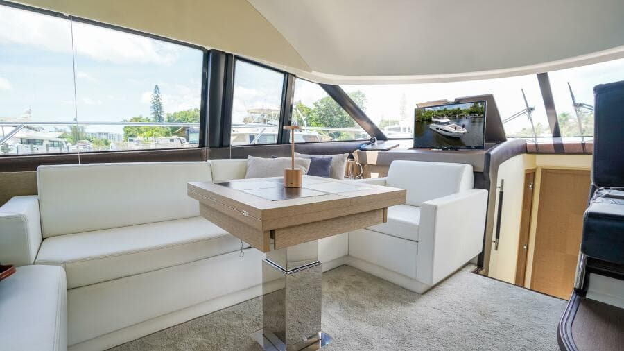 2018 Prestige 500 Flybridge
