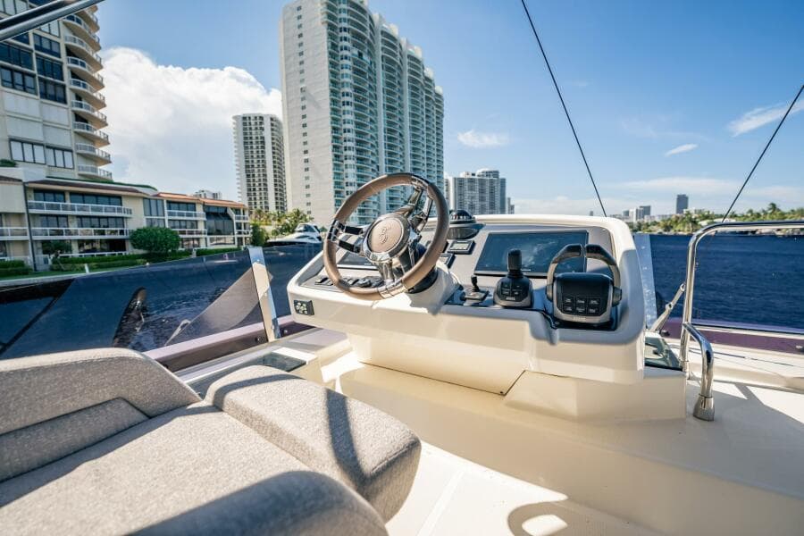 2021 Beneteau Monte Carlo 52