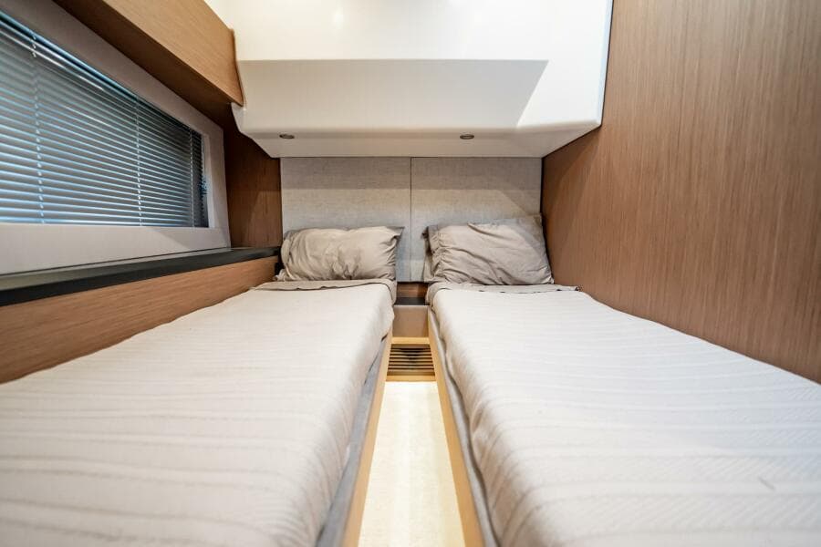 2021 Beneteau Monte Carlo 52