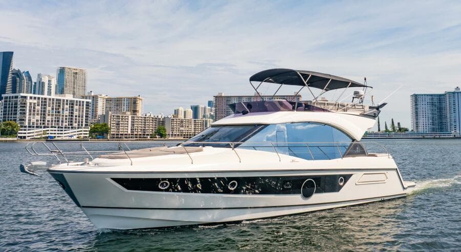 2021 Beneteau Monte Carlo 52