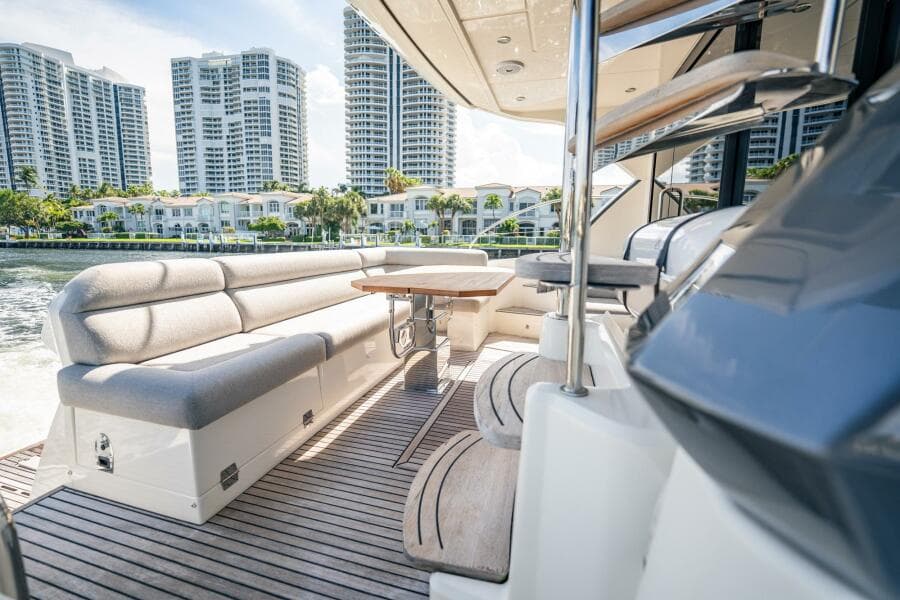 2021 Beneteau Monte Carlo 52