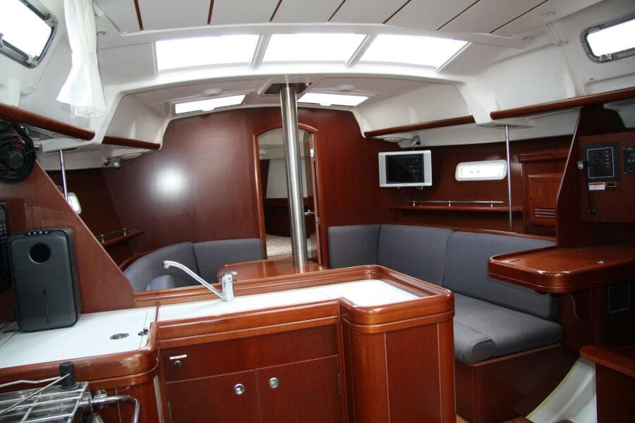 2006 Beneteau 