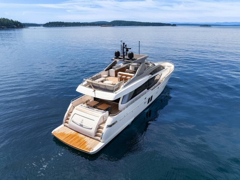 Starboard Stern Profile
