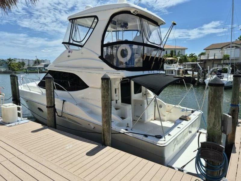 2002 Silverton 38 Convertible