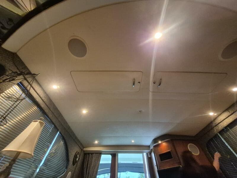 2002 Silverton 38 Convertible