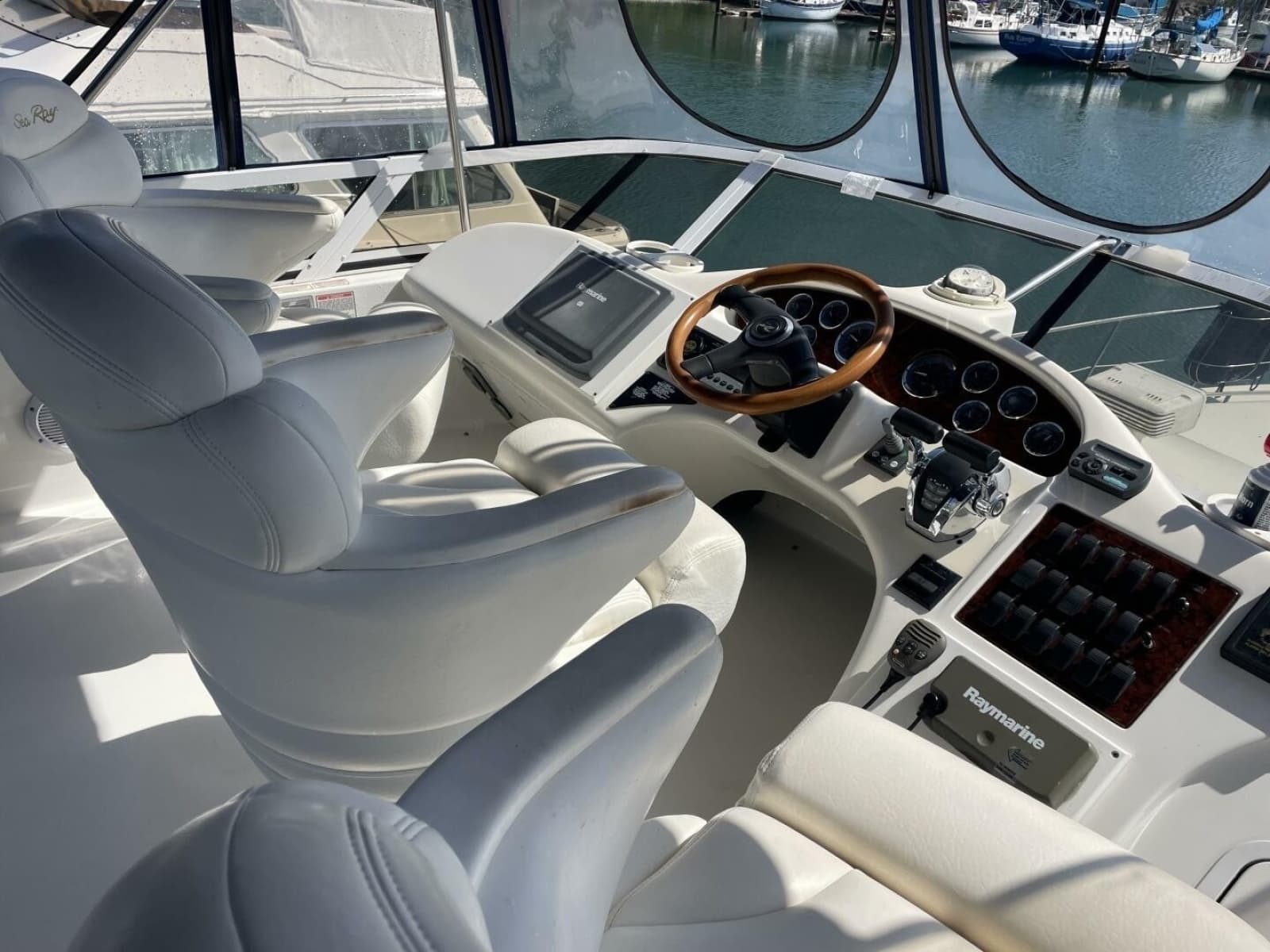 2000 Sea Ray 400 Sedan Bridge