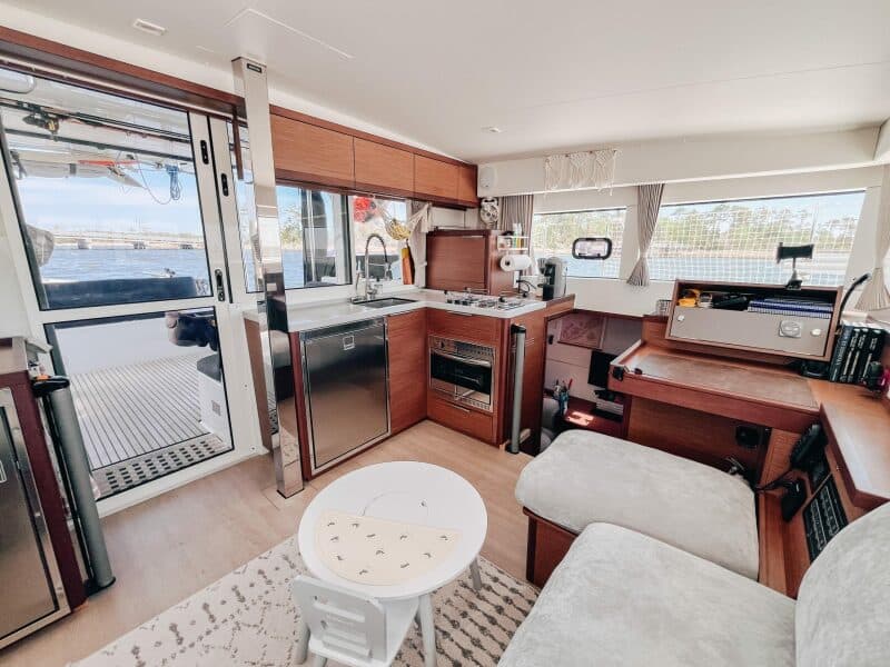 2023-lagoon-40-sail-9867159-20250709184440381-1.jpg