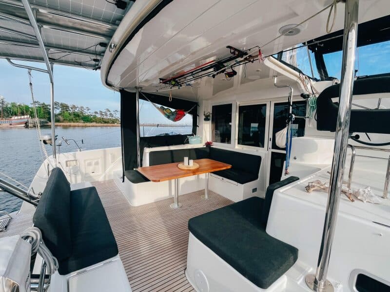 2023-lagoon-40-sail-9867159-20250709184324336-1.jpg