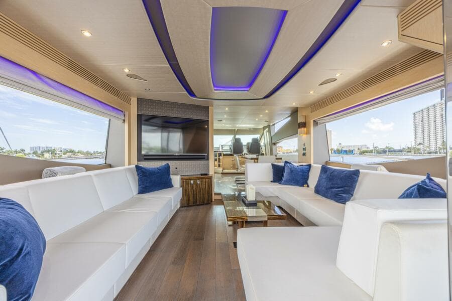 2017 Sunseeker 75 Yacht