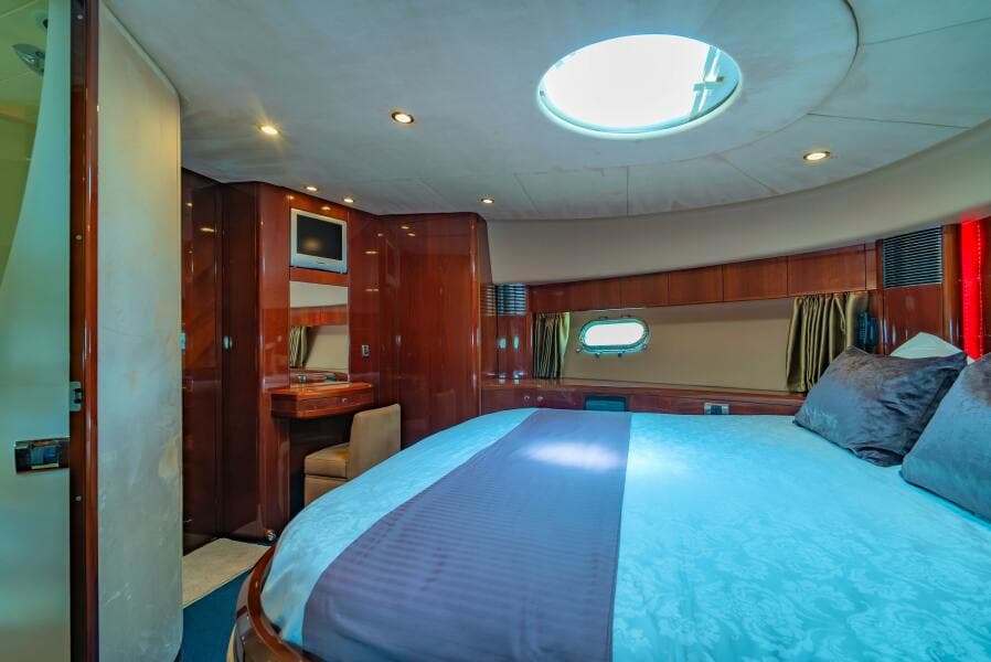 2006 Princess Yachts 