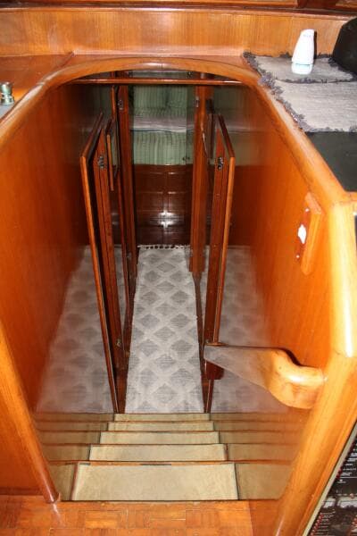 50 ft Ocean Alexander - Companionway Looking Forward