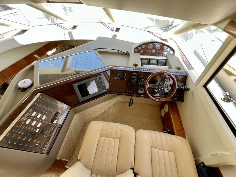 2000 Viking Princess 52 Flybridge