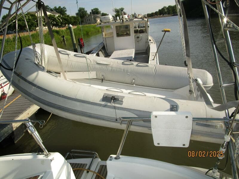 46' Beneteau tender2