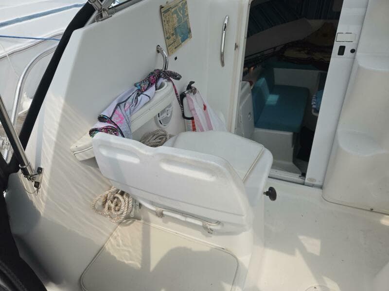 2000 Wellcraft 230 Coastal