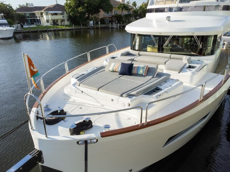 2020 Sirena 64