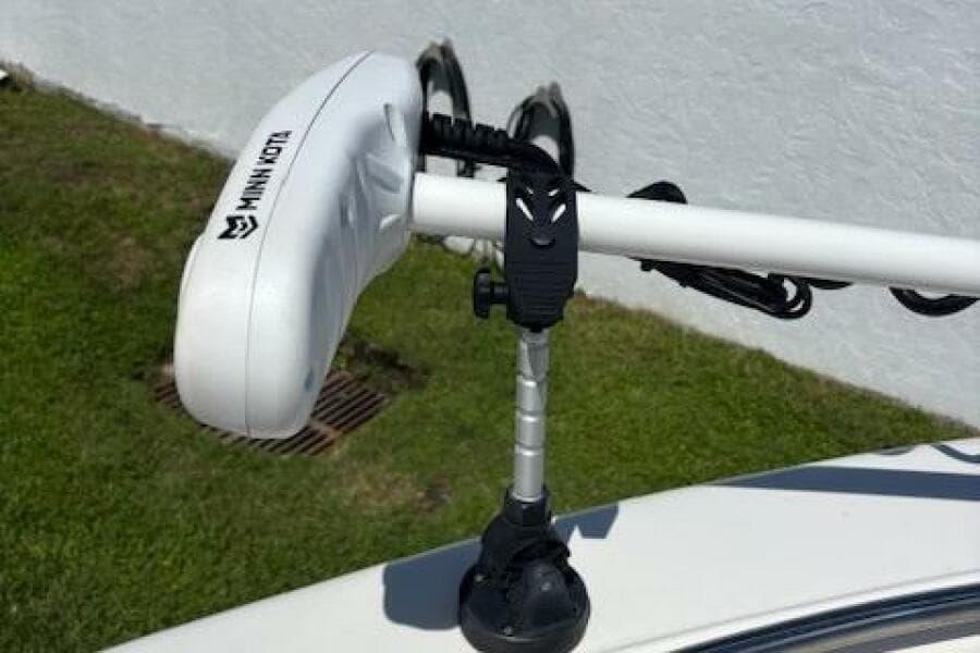 Minn Kota trolling motor mounted on 2018 Century 2600 Center Console boat.
