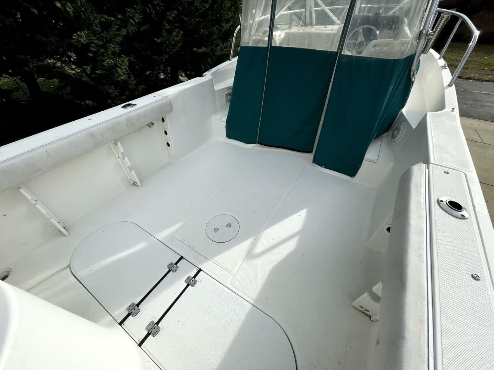 2001 Aquasport 250 Explorer