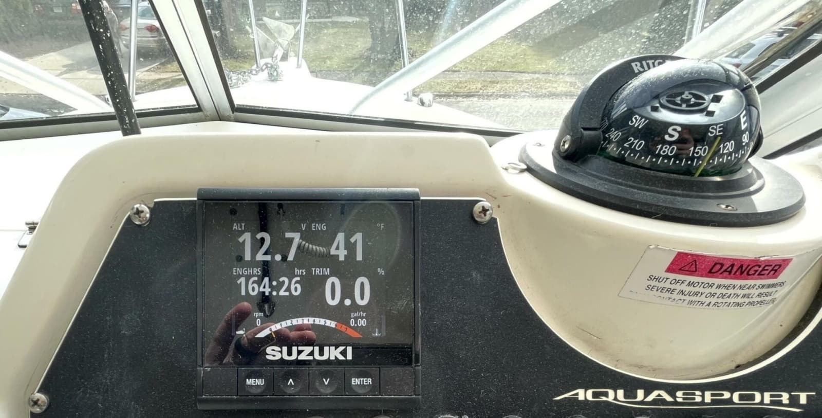 2001 Aquasport 250 Explorer