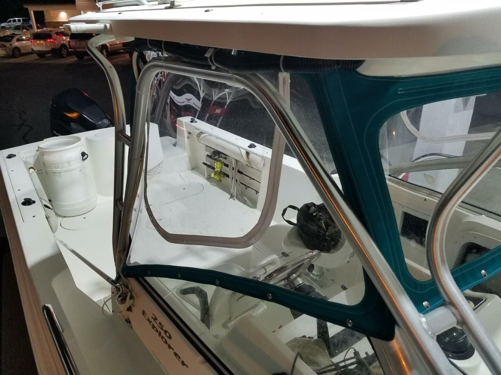2001 Aquasport 250 Explorer