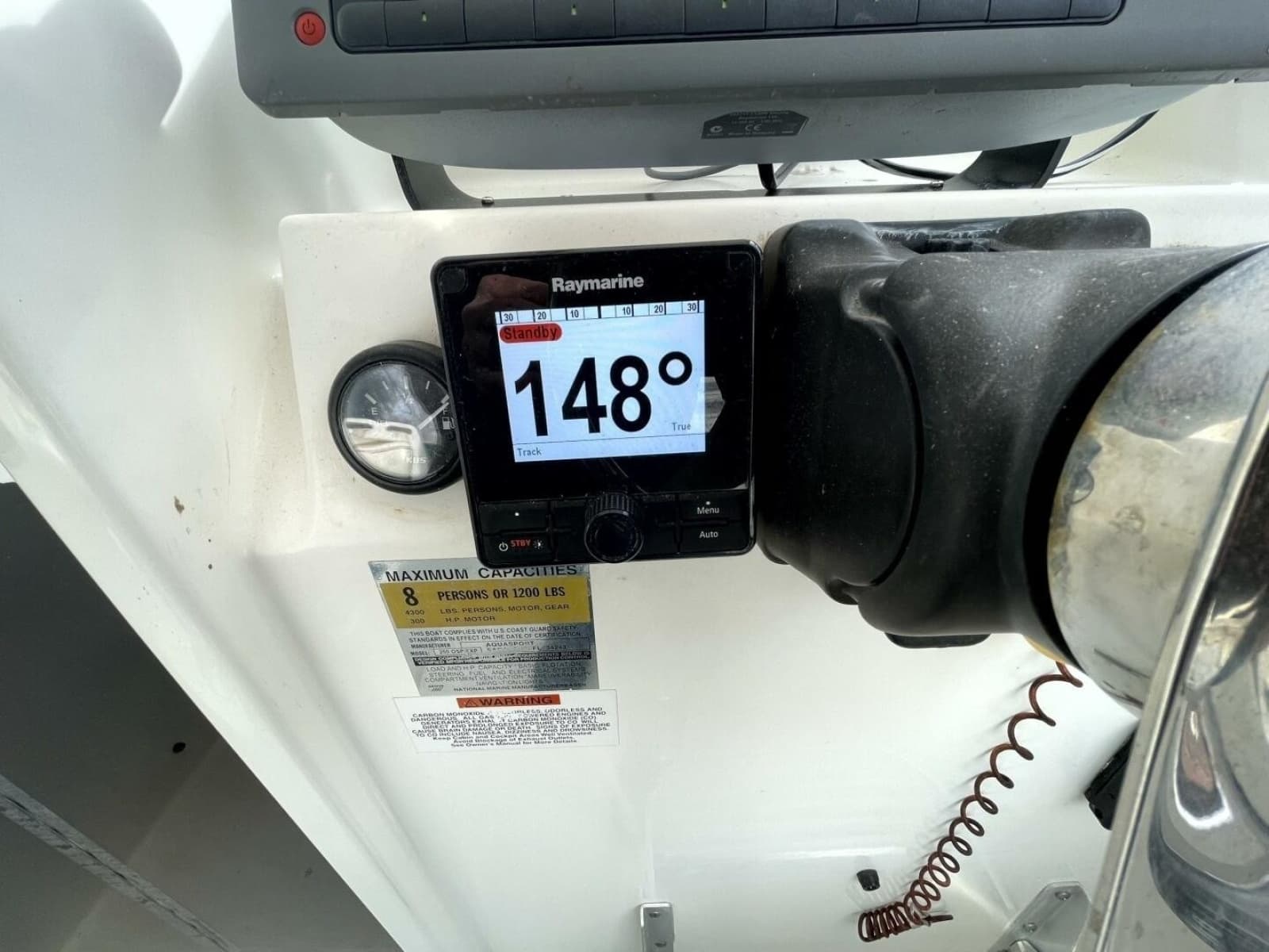 2001 Aquasport 250 Explorer