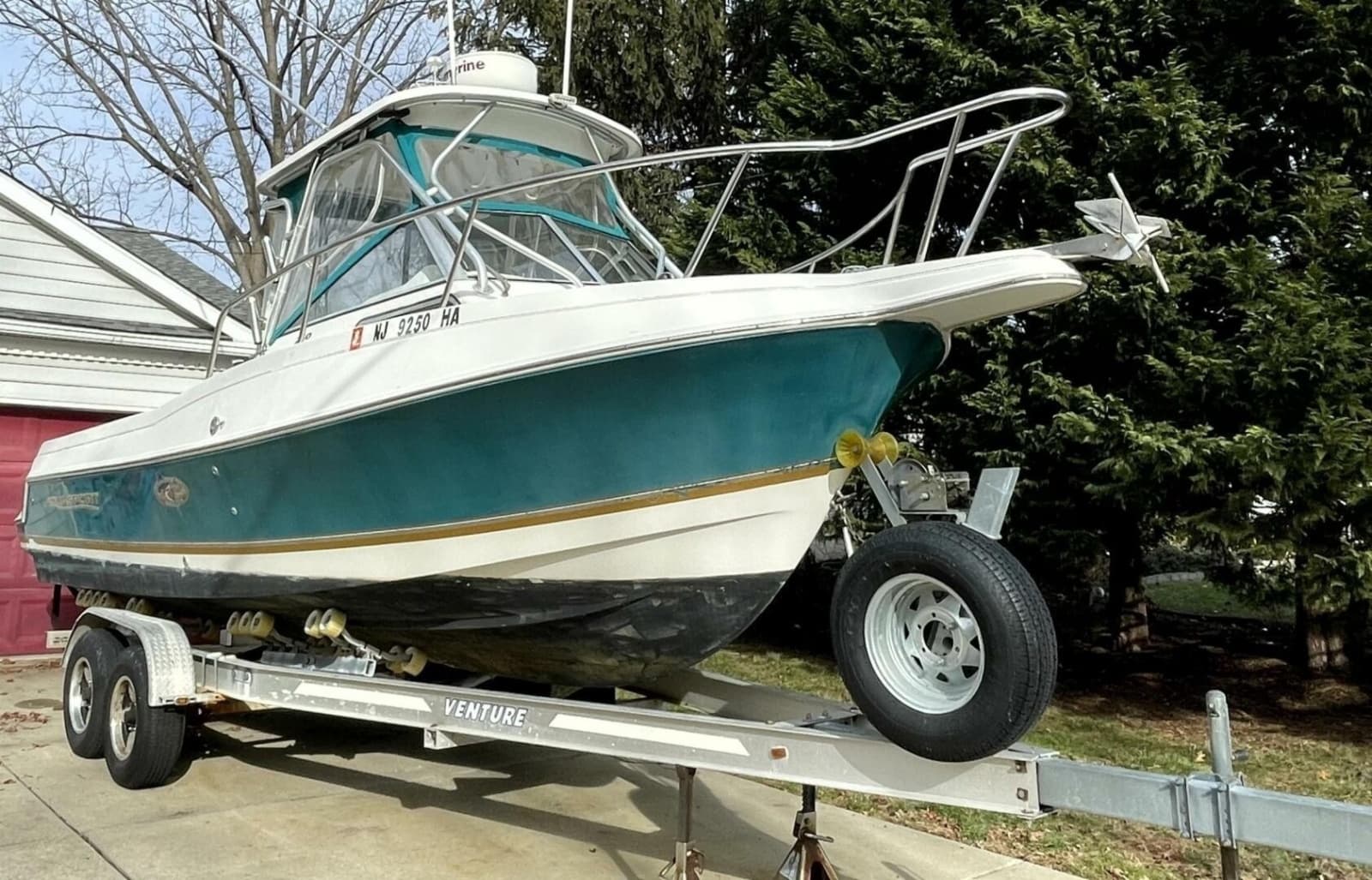 2001 Aquasport 250 Explorer