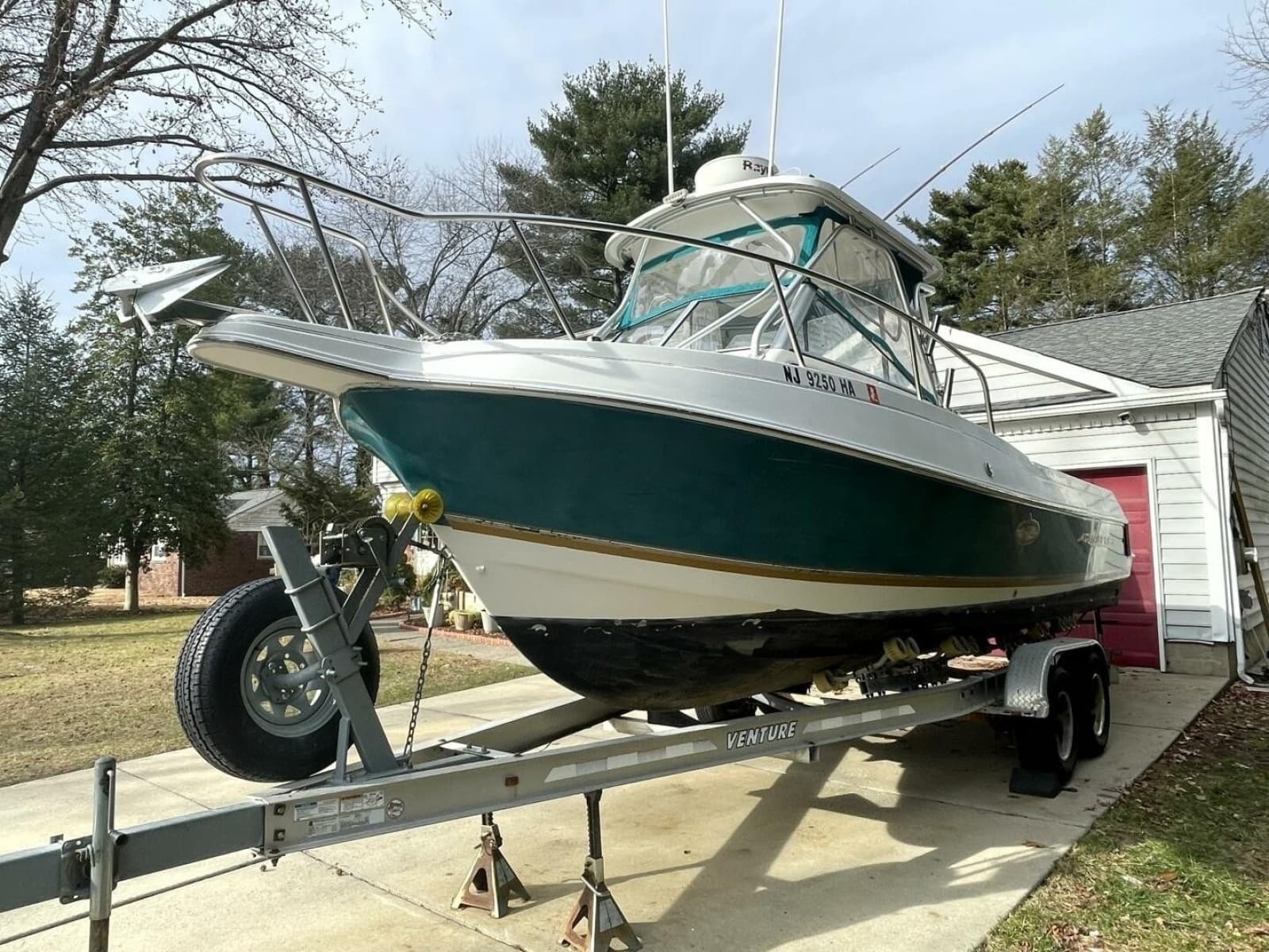 2001 Aquasport 250 Explorer