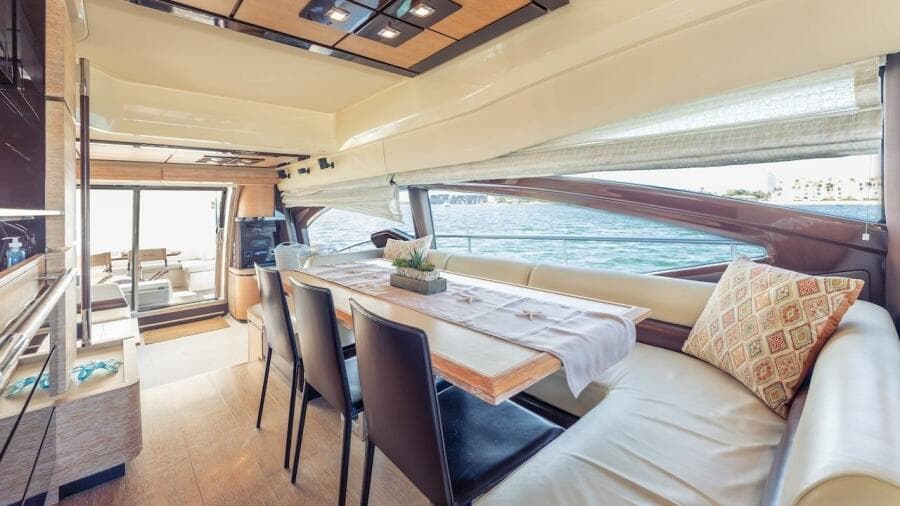 2012 Azimut Evolution