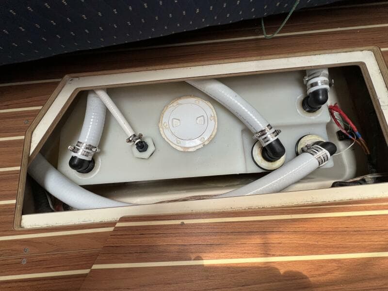 2004 Hunter 41