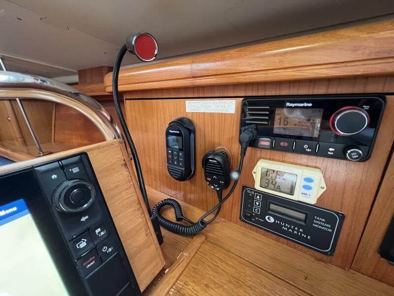 2004 Hunter 41