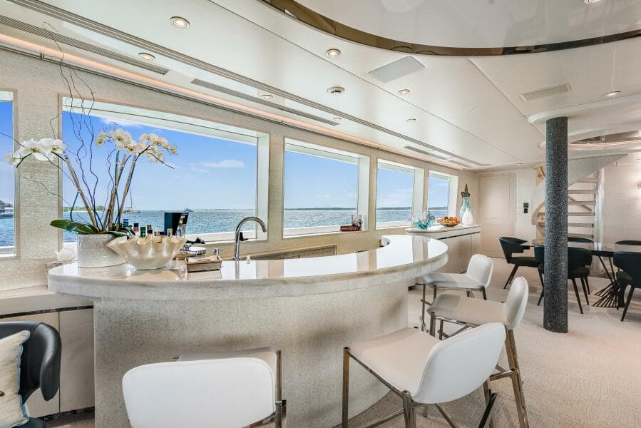 Salon Bar