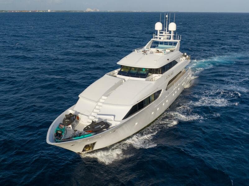Foredeck Aerial