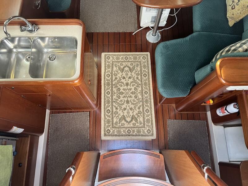 2001 Beneteau Oceanis 381 - 