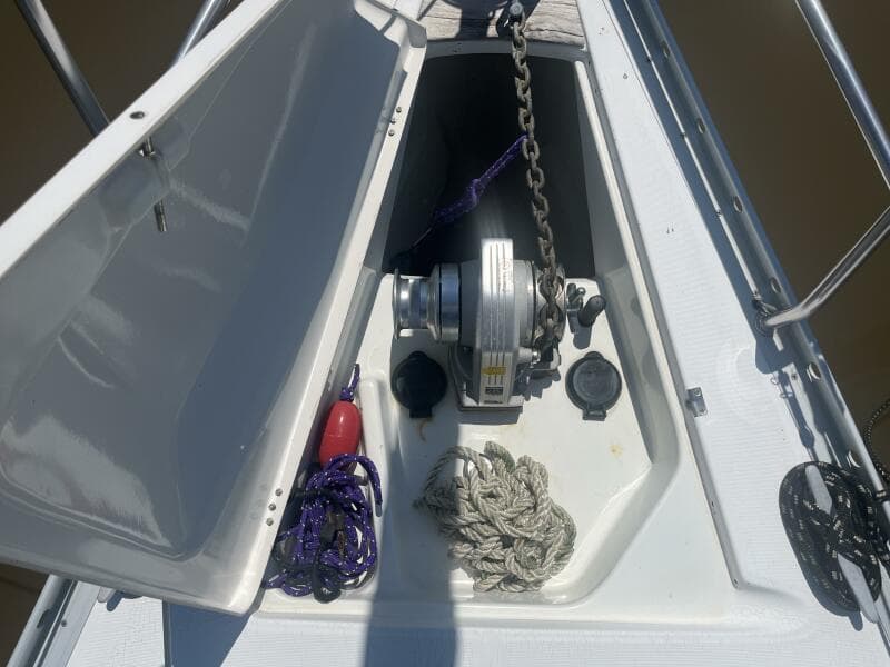 2001 Beneteau Oceanis 381 - 